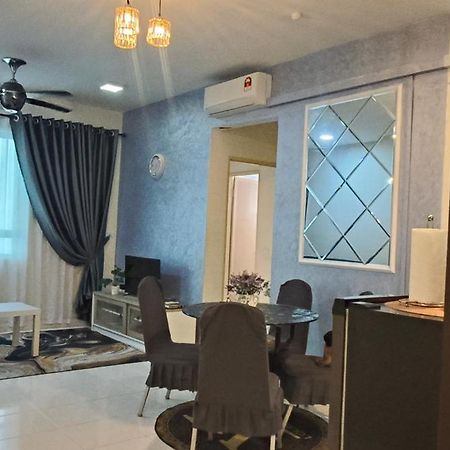 Leezahomestay Bayan Lepas Extérieur photo