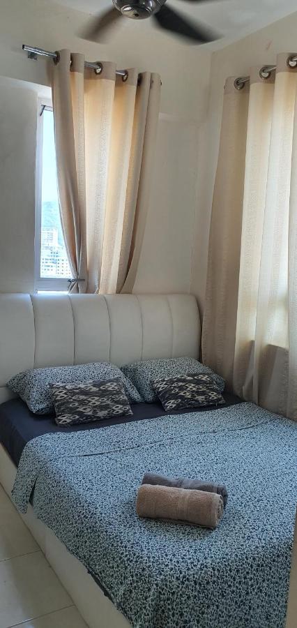Leezahomestay Bayan Lepas Extérieur photo