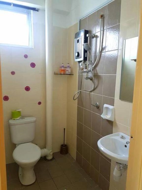 Leezahomestay Bayan Lepas Extérieur photo